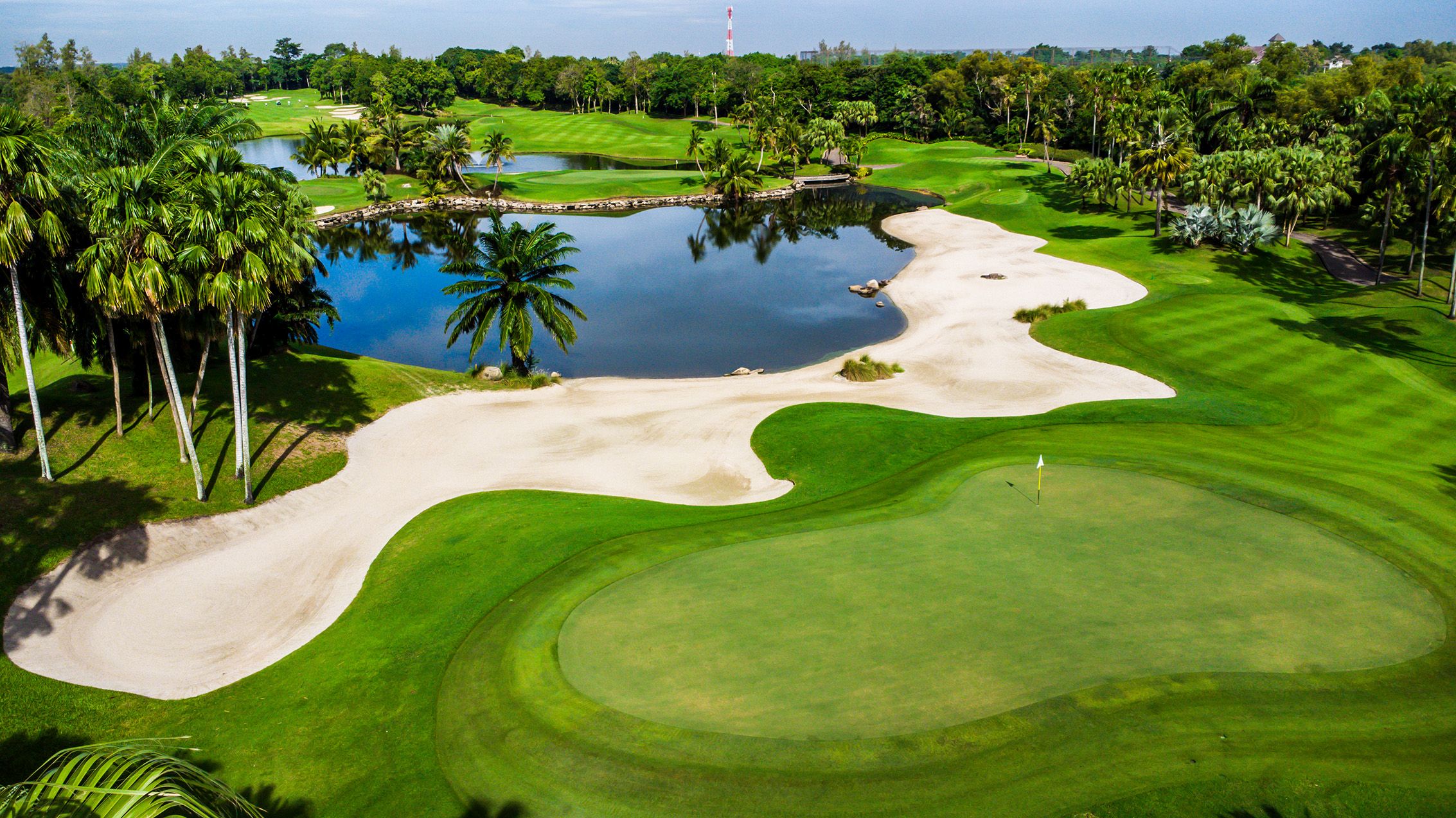 Alpine Golf & Sports Club (