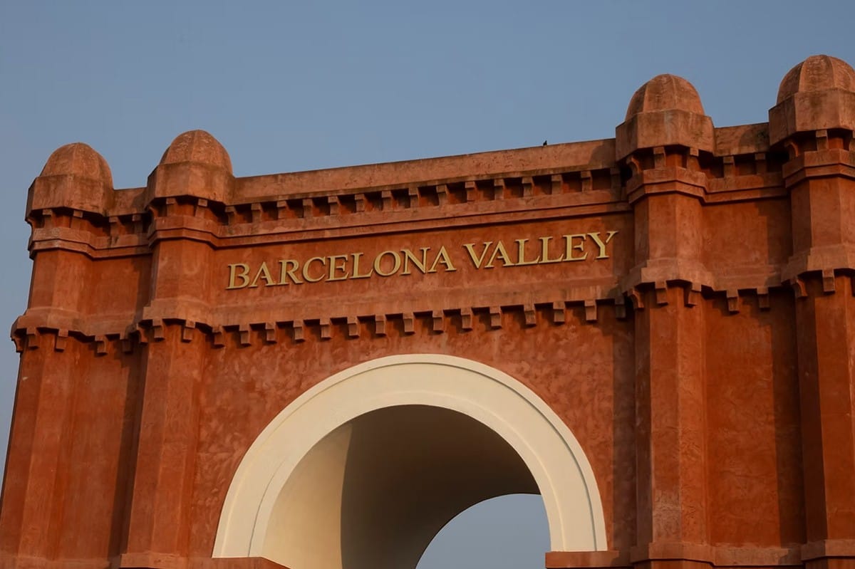 Barcelona Valley Golf Club, Lake Course (former St. Andrews 2000 Golf Club) (