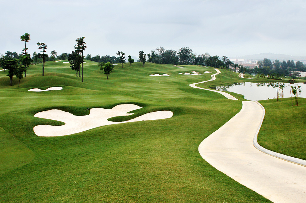 Saujana Golf & Country Club, Bunga Raya Course (