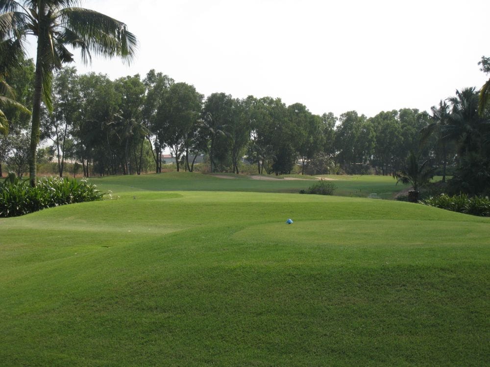 Song Be Golf Resort, Saigon - green