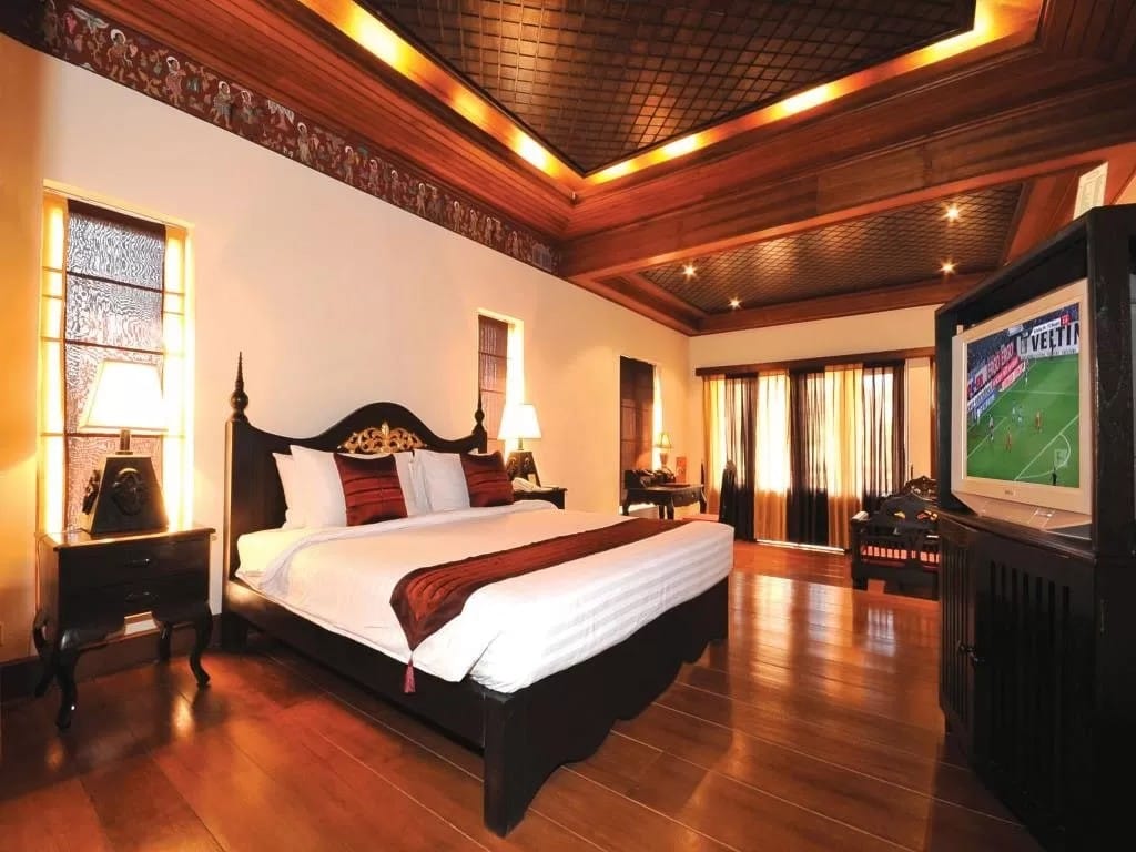 Aureum Palace Hotel