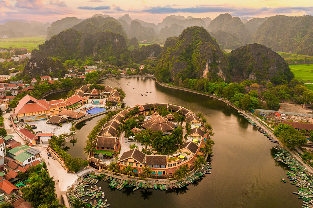 Emeralda Resort Tam Coc