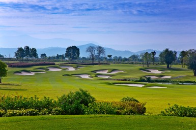 Rancho Charnvee Resort & Country Club