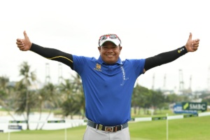 Prayad takes lead in first PGA Championship