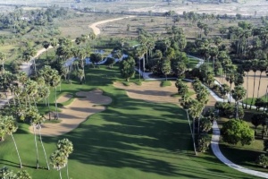 Cambodia Golf Courses Aim To Hit Tourists