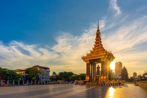 Phnom Penh - A Destination Review by Sylvester van Huisstede