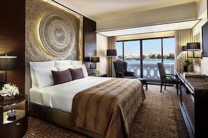 Anantara Riverside Bangkok-Bed Room