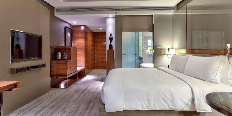 Hilton-Sukhumvit-Bangkok-Deluxe