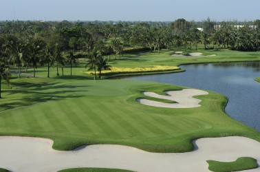 Immaculate playing conditions, such as those at Thai Country Club, are a major attraction for golfing tourists.